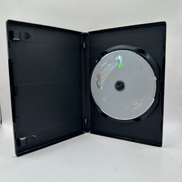 Disney Beverly Hills Chihuahua 2 DVD Rated G Disney Widescreen - Picture 3 of 3